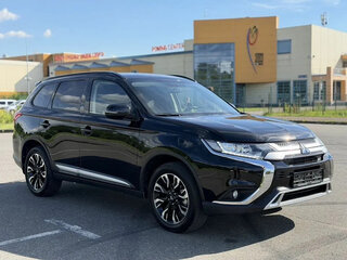 2022 Mitsubishi Outlander III Рестайлинг 3, чёрный, 2195000 рублей, вид 4