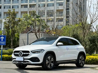2022 Mercedes-Benz GLA 180 II (H247), белый, 2340004 рублей, вид 1