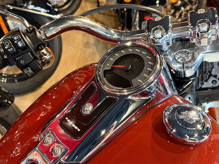 2024 Harley-Davidson Fat Boy, красный, 3400000 рублей, вид 5