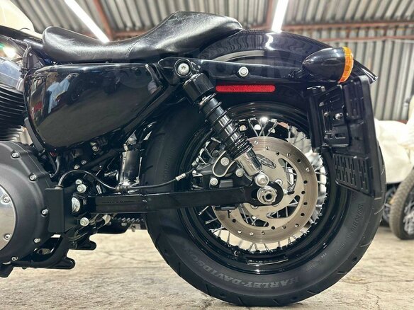 2014 Harley-Davidson Sportster 1200, белый, 1310000 рублей - вид 21
