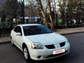 2004 Mitsubishi Galant IX, белый, 300000 рублей - вид 1