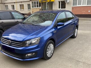 2018 Volkswagen Polo V Рестайлинг, синий, 730000 рублей, вид 1