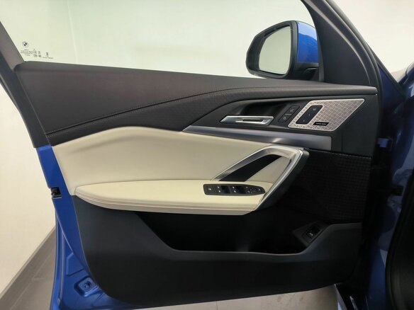 2025 BMW X2 xDrive25i II (U10), синий, 6960000 рублей - вид 18