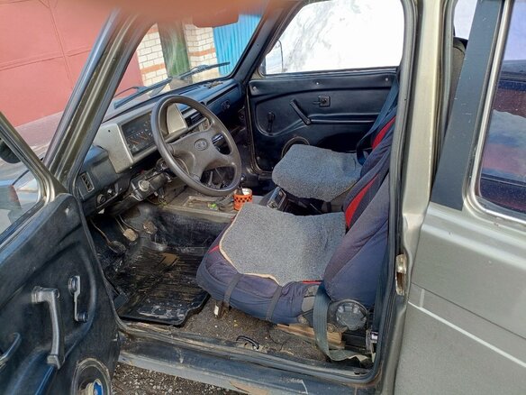 2002 Lada (ВАЗ) 2131 (4x4) 213105 I, серебристый, 280000 рублей - вид 7