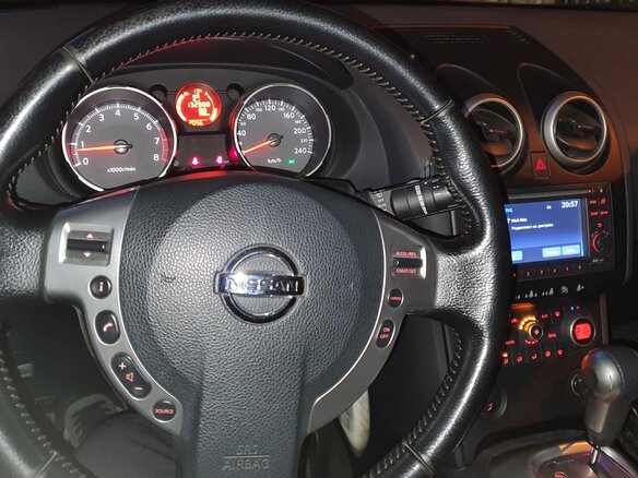 2010 Nissan Qashqai I Рестайлинг, коричневый, 870000 рублей - вид 6