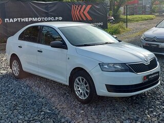 2017 Skoda Rapid I, белый, 679000 рублей, вид 3