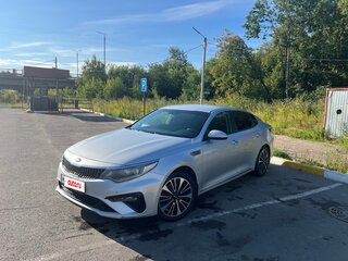 2019 Kia Optima IV Рестайлинг, серебристый, 1850000 рублей, вид 3