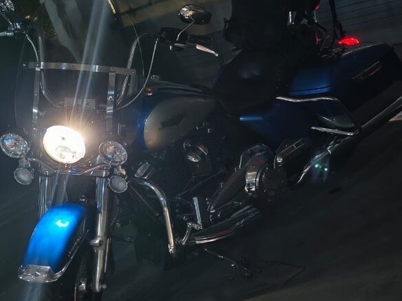 2018 Harley-Davidson Road King, синий, 2099999 рублей - вид 2