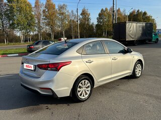 2017 Hyundai Solaris II, серебристый, 1110000 рублей, вид 5