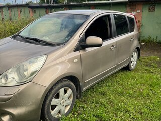 2010 Nissan Note I Рестайлинг, коричневый, 550000 рублей, вид 4