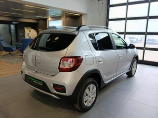 2019 Renault Sandero Stepway II Рестайлинг, серый, 989000 рублей, вид 4