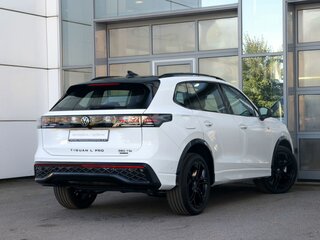 2026 Volkswagen Tiguan L Pro III (China Market), белый, 5050000 рублей, вид 4
