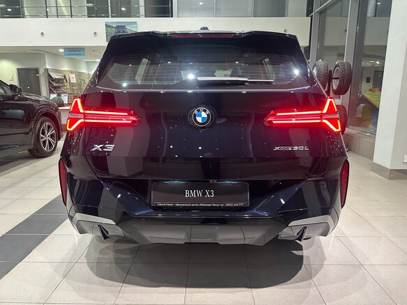 2025 BMW X3 Long 30L xDrive IV (G45/G48), чёрный, 7250000 рублей - вид 4