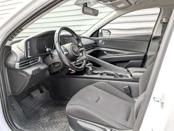 2022 Hyundai Elantra VII (CN7), белый, 1835000 рублей - вид 14