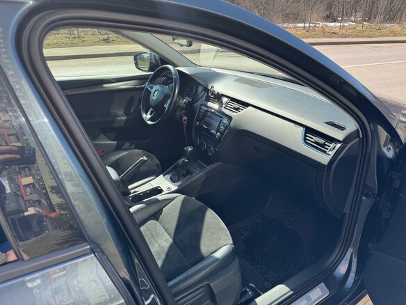 2014 Skoda Octavia Scout III (A7), серый, 1799000 рублей - вид 15