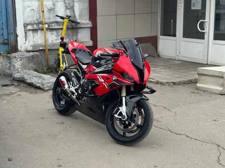 2021 BMW S 1000 RR, красный, 1450000 рублей, вид 3