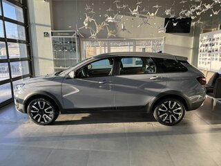 2026 Lada (ВАЗ) Vesta SW Cross I Рестайлинг (NG), серебристый, 1800000 рублей, вид 5