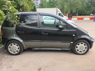 1998 Mercedes-Benz A-Класс 160 I (W168), чёрный, 250000 рублей, вид 2