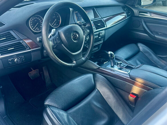 2010 BMW X6 40d I (E71), белый, 1700000 рублей - вид 7