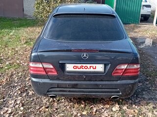 1998 Mercedes-Benz E-Класс 240 II (W210, S210), чёрный, 500000 рублей, вид 4
