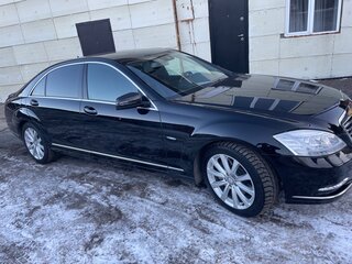 2011 Mercedes-Benz S-Класс 350 V (W221) Рестайлинг, чёрный, 3700000 рублей, вид 4