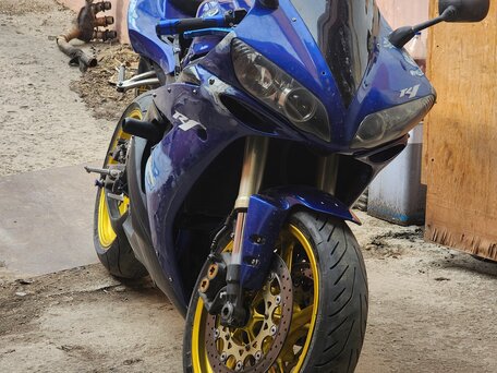 2004 Yamaha YZF-R1, синий, 580000 рублей, вид 1