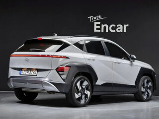 2023 Hyundai Kona II (SX2), серый, 2290000 рублей, вид 3