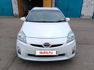2010 Toyota Prius III (XW30), белый, 950000 рублей, вид 1