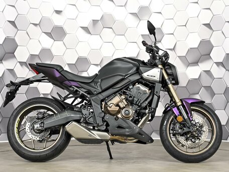 2024 Honda CB 650R, чёрный, 1177000 рублей, вид 3