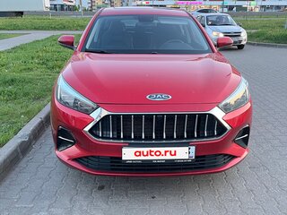 2023 JAC J7 I, красный, 1800000 рублей, вид 2