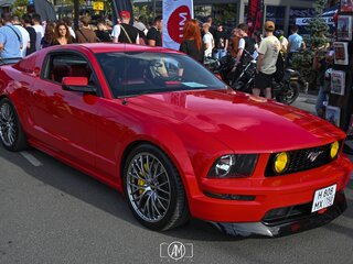 2005 Ford Mustang V, пурпурный, 3300000 рублей, вид 2