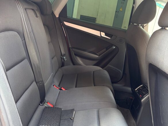 2010 Audi A4 IV (B8), красный, 950000 рублей - вид 7