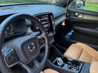 2021 Volvo XC40 I, серый, 3900000 рублей, вид 5