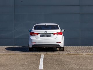 2014 Hyundai Elantra V (MD) Рестайлинг, белый, 1395000 рублей, вид 5