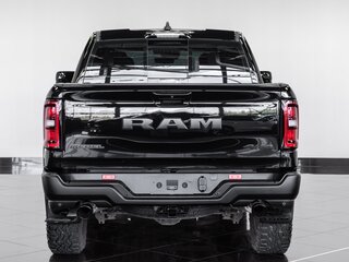 2025 Ram 1500 Crew Cab V Рестайлинг, чёрный, 8590000 рублей, вид 5