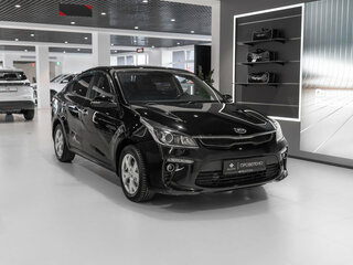 2017 Kia Rio IV, чёрный, 975000 рублей, вид 2