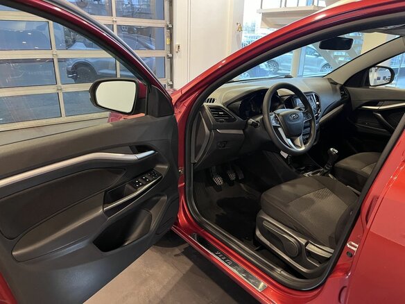 2019 Lada (ВАЗ) Vesta SW I, красный, 1139000 рублей - вид 20