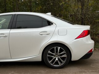 2018 Lexus IS 300 III Рестайлинг, белый, 2250000 рублей, вид 3