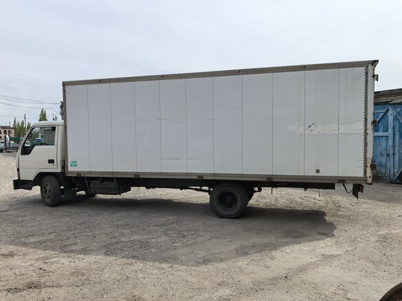 1998 Hyundai H350, белый, 495000 рублей - вид 3