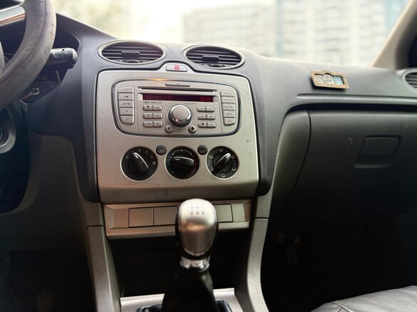 2008 Ford Focus II Рестайлинг, белый, 380000 рублей - вид 16