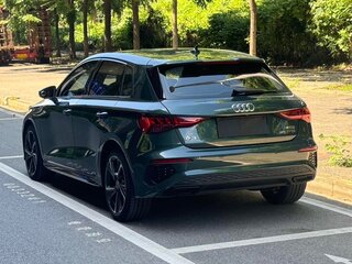 2023 Audi A3 Sportback 35 TFSI IV (8Y), зелёный, 1850000 рублей, вид 5