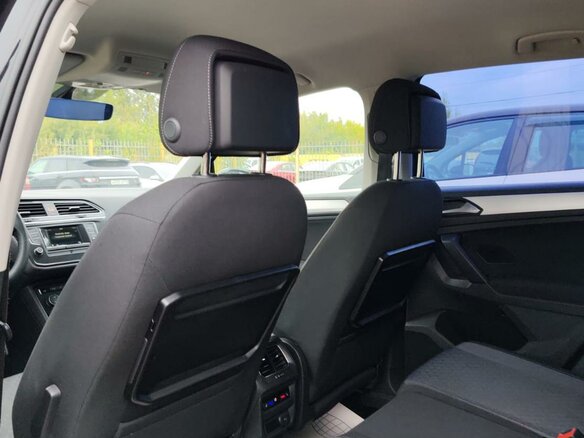 2017 Volkswagen Tiguan II, чёрный - вид 8