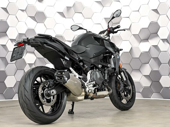 2023 BMW F 900 R, чёрный, 999000 рублей - вид 6
