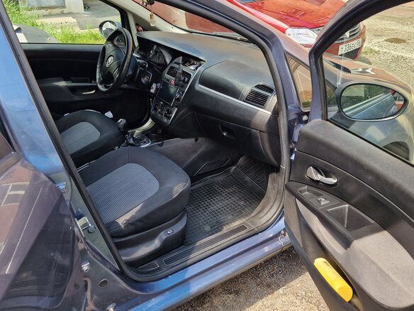 2010 Fiat Linea, синий, 450000 рублей - вид 8