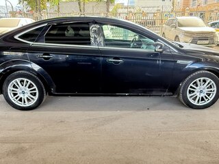 2013 Ford Mondeo IV Рестайлинг, чёрный, 650000 рублей, вид 4