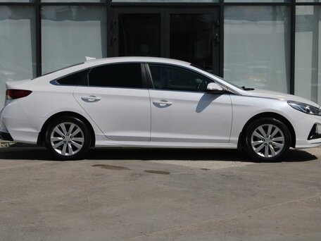 2017 Hyundai Sonata VII (LF), белый, 1550000 рублей, вид 4