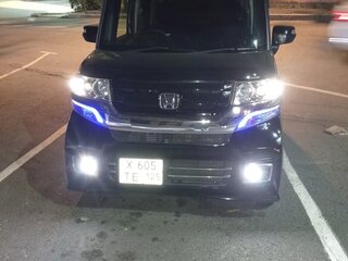 2017 Honda N-BOX I Рестайлинг, чёрный, 759000 рублей, вид 3