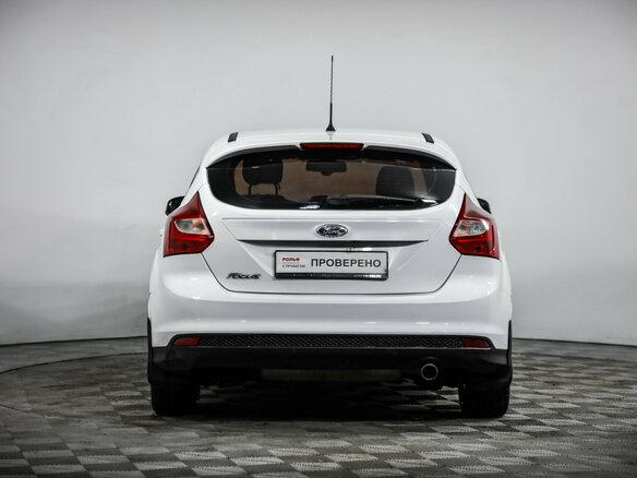2013 Ford Focus III, белый - вид 5