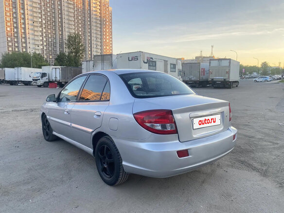 2005 Kia Rio I Рестайлинг, серебристый, 195000 рублей - вид 3
