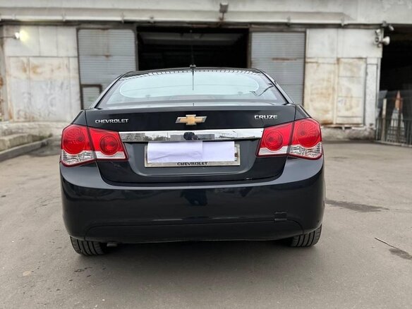 2012 Chevrolet Cruze I Рестайлинг, чёрный, 900000 рублей - вид 5